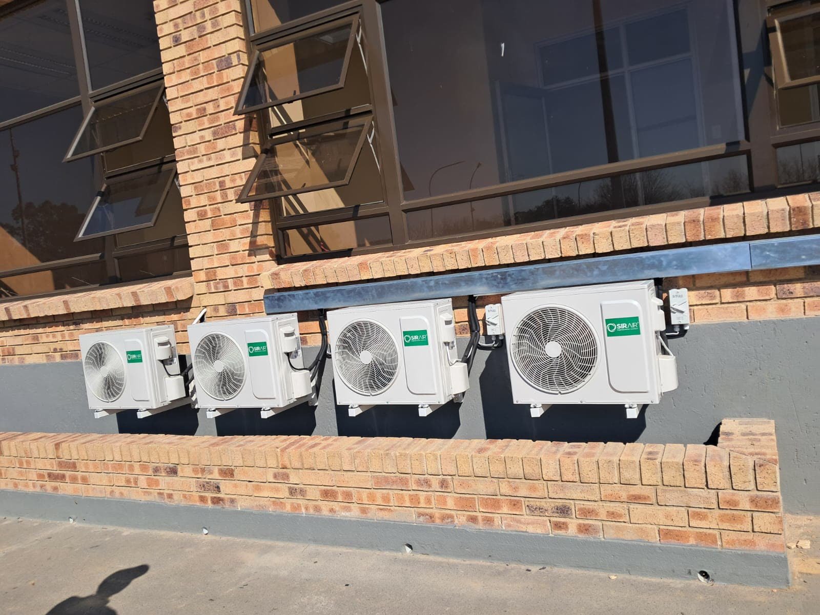 Multi-unit commercial installation